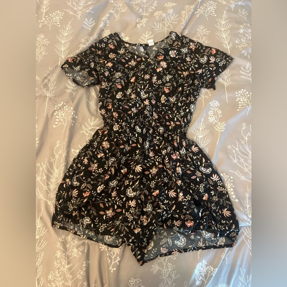 Old Navy Romper - Picture 1 of 1